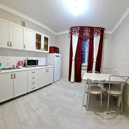 1 - Comnatnye Quartiry V Centre Kokshetau Apartment Ngoại thất bức ảnh